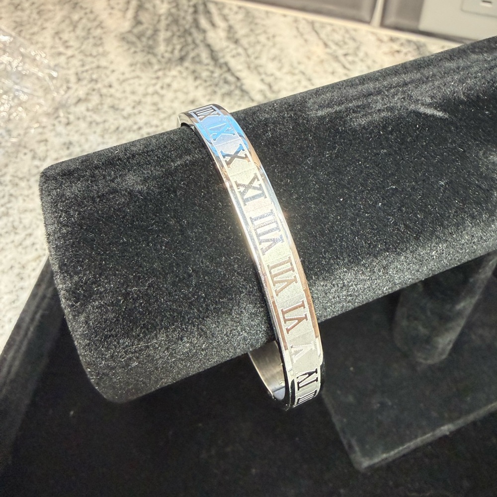 Stainless Steal Roman Numeral Bangle Bracelet